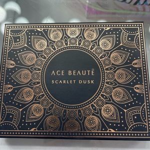 Ace beaute eyeshadow pallette